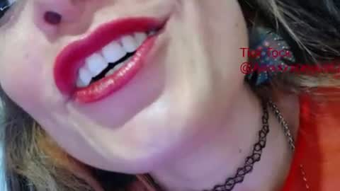 alexandrasaen online show from June 21, 2026, 9:06 pm