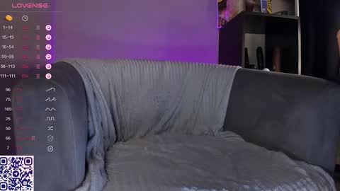 Snapshot of alexanotitle chatting on December 22, 2024, 12:17 am Alexa online show from December 22, 2024, 12:17 am