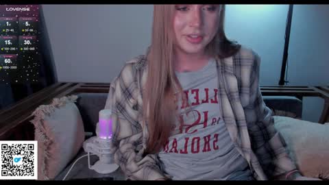 Snapshot of alexashowcum chatting on January 10, 2025, 7:32 pm Alexa online show from January 10, 2025, 7:32 pm