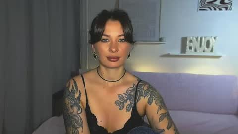 Snapshot of alexasven chatting on July 14, 2026, 2:27 am Alex DONT FORGET GIVE ME THUMBS UP online show from July 14, 2026, 2:27 am