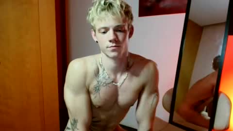 Snapshot of alexbarczukxxx chatting on June 3, 2026, 10:48 pm Alex Barczuk online show from June 3, 2026, 10:48 pm