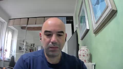 Snapshot of alexct77 chatting on February 16, 2025, 9:04 am alexct77 online show from February 16, 2025, 9:04 am