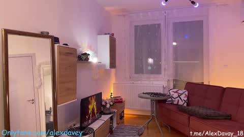           online show from January 7, 2025, 9:35 pm