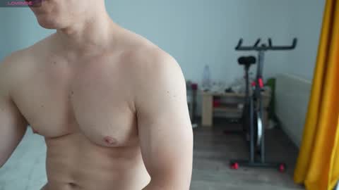 alexfit96 online show from September 9, 2025, 12:05 pm