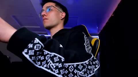 alexgiraldo__ online show from September 11, 2025, 11:54 am