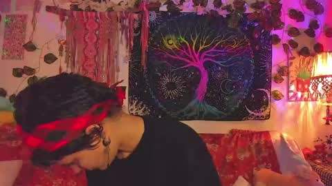 Snapshot of alexiafisher_ chatting on May 27, 2026, 1:24 am Alex online show from May 27, 2026, 1:24 am