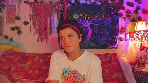 Snapshot of alexiafisher_ chatting on June 1, 2026, 1:29 am Alex online show from June 1, 2026, 1:29 am