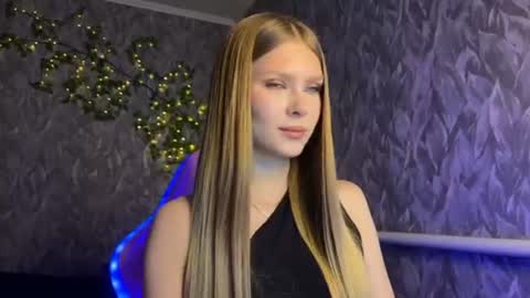 Alexia online show from June 15, 2026, 11:23 am