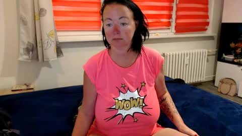 alexie33 online show from June 15, 2026, 6:37 am