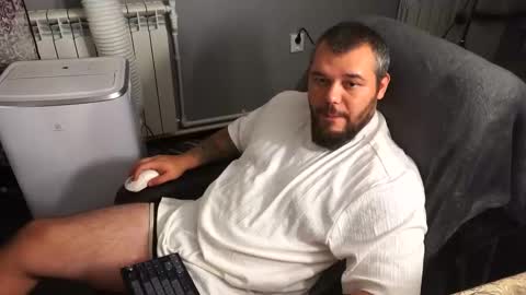 Snapshot of alexirr chatting on September 12, 2025, 9:37 pm Alex online show from September 12, 2025, 9:37 pm