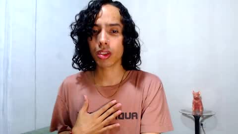 Alexis online show from April 28, 2026, 8:36 pm