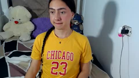 -- ALEXIS -- online show from July 19, 2026, 2:04 am