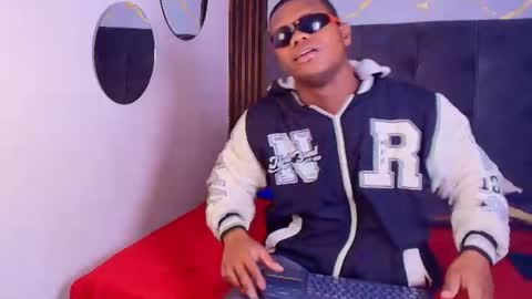 Alexis Fernandez online show from July 18, 2026, 8:12 pm