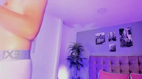 ALEXIS online show from May 13, 2026, 9:00 pm