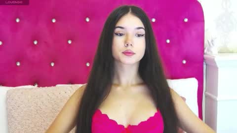 alexisdevine online show from September 10, 2025, 4:23 am