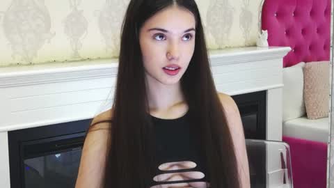 Snapshot of alexisdevine chatting on June 10, 2026, 4:34 am alexisdevine online show from June 10, 2026, 4:34 am