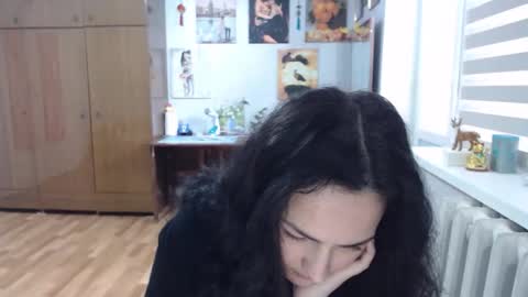 AlexisMillers online show from March 31, 2026, 9:43 am