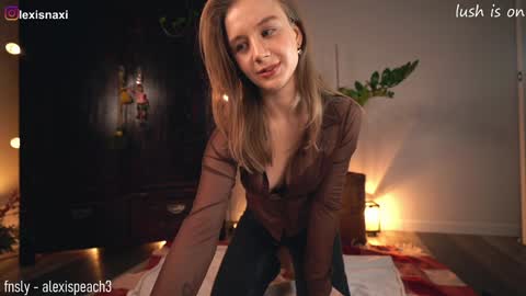 Snapshot of alexispeach chatting on December 3, 2024, 9:23 pm Alexis-- online show from December 3, 2024, 9:23 pm