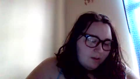 Snapshot of alexisr16 chatting on September 21, 2025, 8:21 pm Alexis online show from September 21, 2025, 8:21 pm