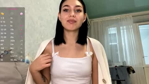 Karolina online show from November 10, 2025, 5:45 pm