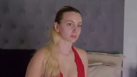 Snapshot of alexiswhiteee chatting on June 25, 2026, 7:24 am Alexis online show from June 25, 2026, 7:24 am