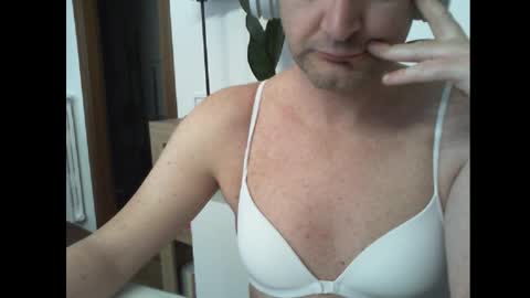 Snapshot of alexja_ganja chatting on February 15, 2026, 8:57 am Alexia online show from February 15, 2026, 8:57 am