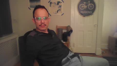Snapshot of alexmaddox chatting on October 6, 2025, 4:21 am alexmaddox online show from October 6, 2025, 4:21 am