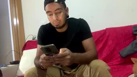 Snapshot of alexospina55 chatting on December 17, 2025, 6:36 pm alexospina55 online show from December 17, 2025, 6:36 pm