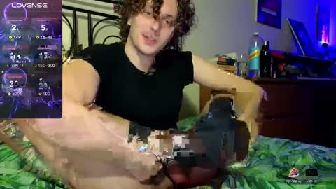 Snapshot of alexrhodesxxx chatting on January 27, 2025, 7:13 pm Alex online show from January 27, 2025, 7:13 pm