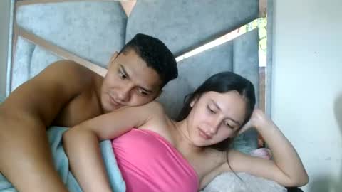 alex y luisa online show from July 22, 2026, 2:42 pm