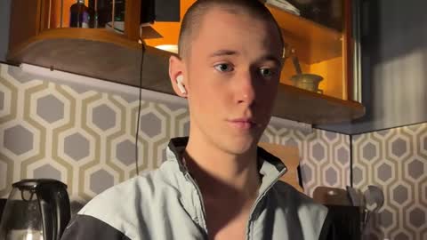 Alex online show from December 14, 2024, 10:18 pm