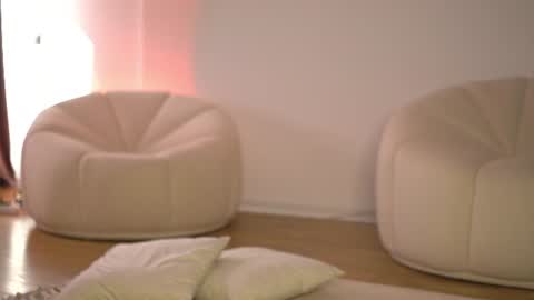alexxiskye online show from June 25, 2026, 6:40 am