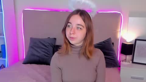 AlexxisSky online show from December 13, 2024, 1:01 pm