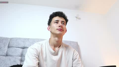 Snapshot of alexxx__01 chatting on December 5, 2024, 12:41 am Alex online show from December 5, 2024, 12:41 am