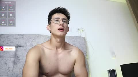 Snapshot of alexxx__01 chatting on October 30, 2025, 12:34 am Alex online show from October 30, 2025, 12:34 am