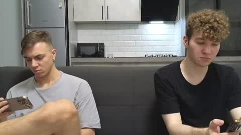 AlexDimaIgor online show from June 17, 2026, 9:05 pm