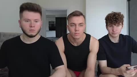 AlexDimaIgor online show from June 19, 2026, 8:18 am