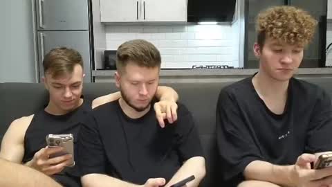 AlexDimaIgor online show from June 20, 2026, 8:44 pm
