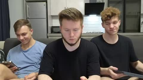 AlexDimaIgor online show from July 6, 2026, 8:33 pm