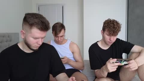 AlexDimaIgor online show from July 18, 2026, 8:29 am