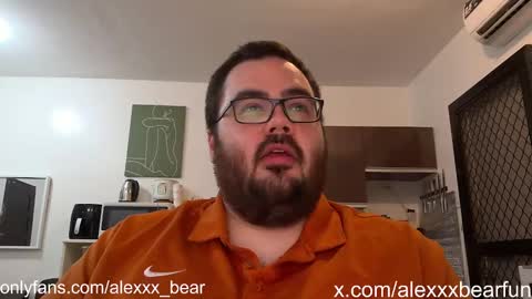 alexxxbear online show from February 19, 2025, 8:01 am