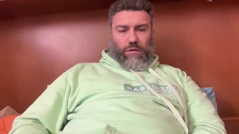 Snapshot of alfali chatting on March 9, 2025, 12:42 pm alfali online show from March 9, 2025, 12:42 pm