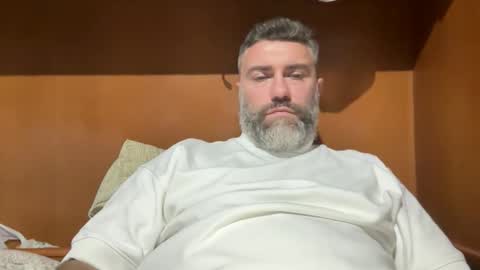 Snapshot of alfali chatting on November 1, 2025, 8:00 pm alfali online show from November 1, 2025, 8:00 pm