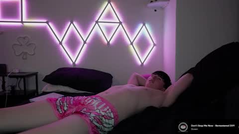 Snapshot of alfiegreenxxx chatting on April 8, 2026, 10:10 pm Alfie Green online show from April 8, 2026, 10:10 pm