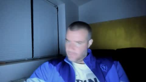 alfiesolomons87 online show from April 10, 2026, 8:57 pm