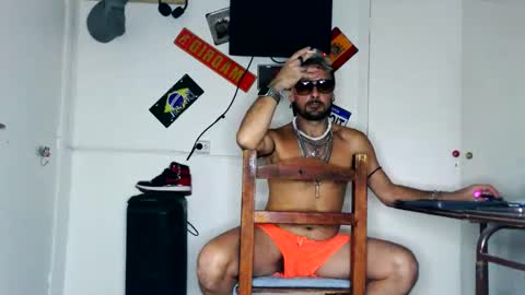 alfredopantuso online show from April 12, 2026, 7:02 am