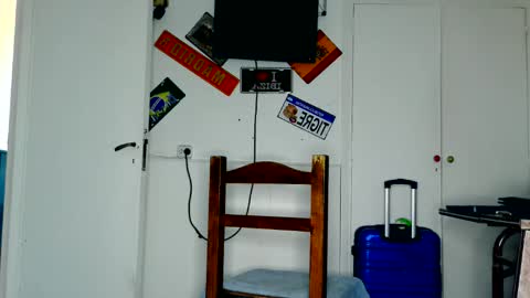 alfredopantuso online show from April 22, 2026, 8:43 pm