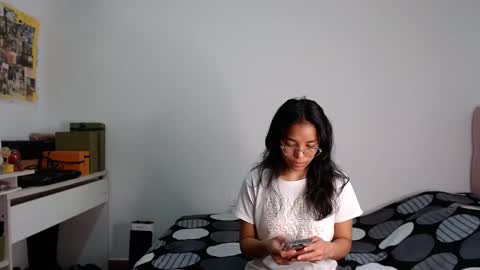 Snapshot of alia_lombardi chatting on November 21, 2025, 1:43 pm Alia Anjali online show from November 21, 2025, 1:43 pm