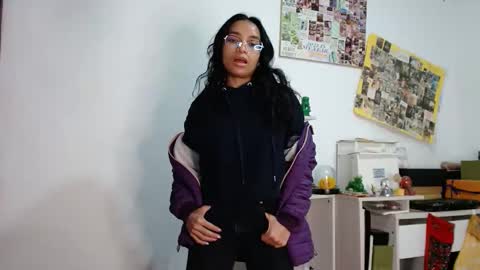 Snapshot of alia_lombardi chatting on November 26, 2025, 2:29 pm Alia Anjali online show from November 26, 2025, 2:29 pm