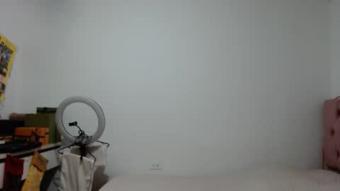 Snapshot of alia_lombardi chatting on December 17, 2025, 12:33 pm Alia Anjali online show from December 17, 2025, 12:33 pm